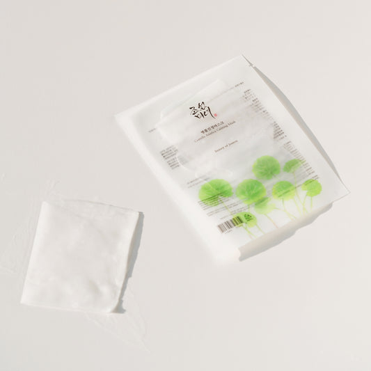 Beauty of Joseon Centella Asiatica Calming Sheet Mask op een lichte ondergrond
