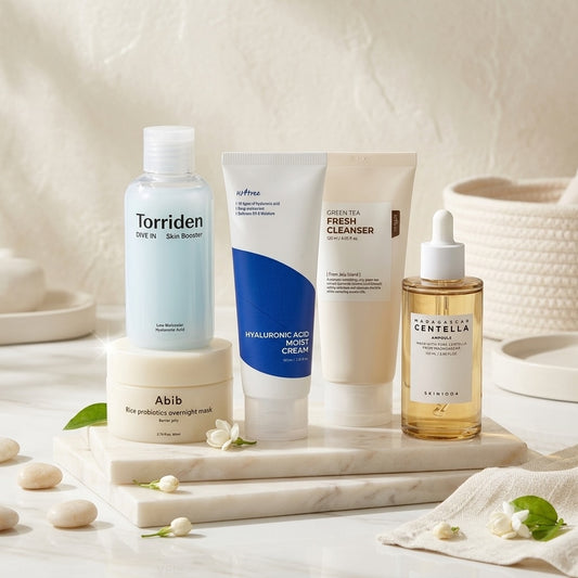 Diepe Hydratatie Bundel met hydraterende skincare producten op een beige ondergrond
