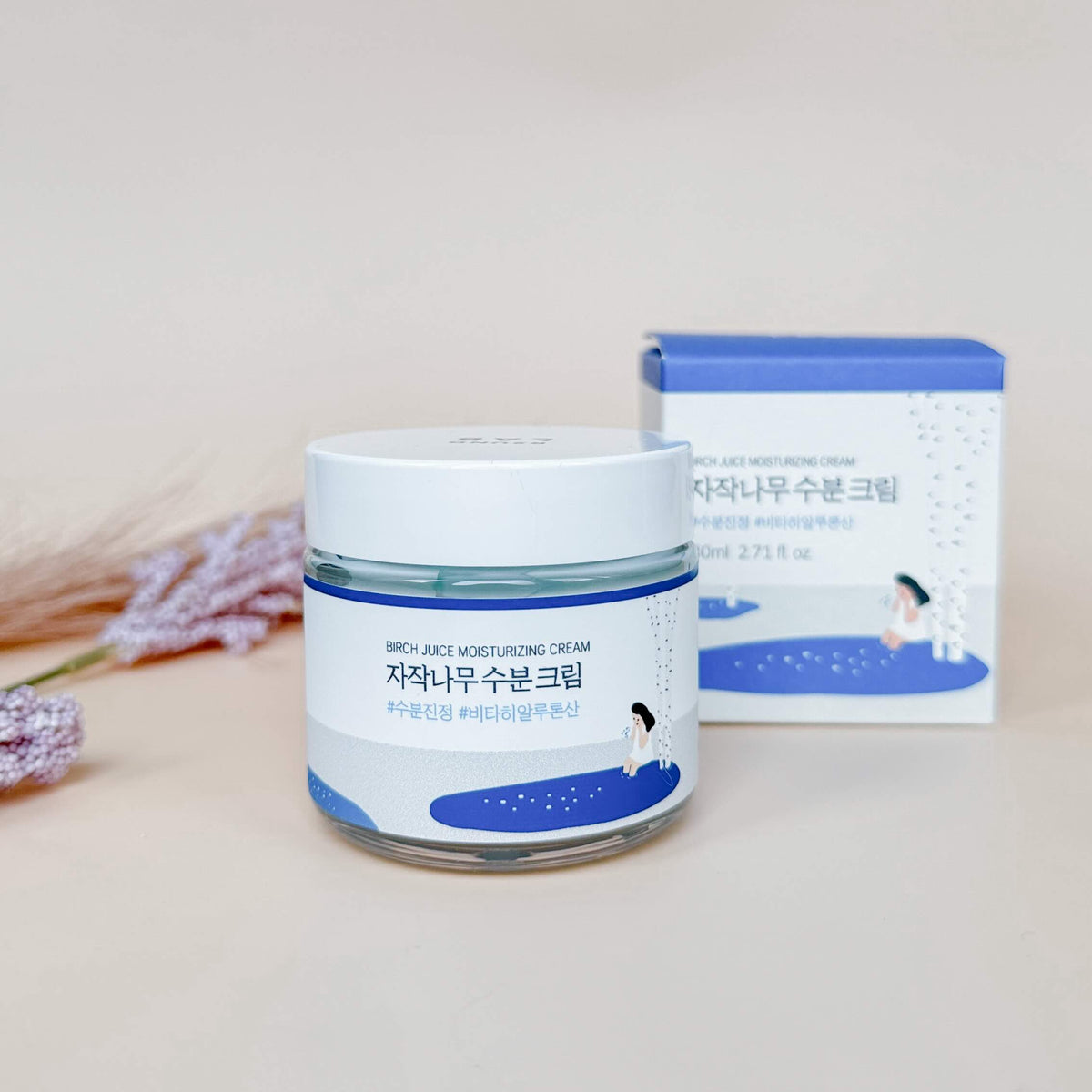 Round Lab Birch Juice Moisturizing Cream naast de verpakking