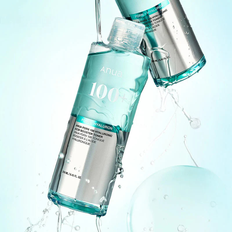 Anua PDRN 100 Hyaluronic Acid Booster Toner op een lichte ondergrond