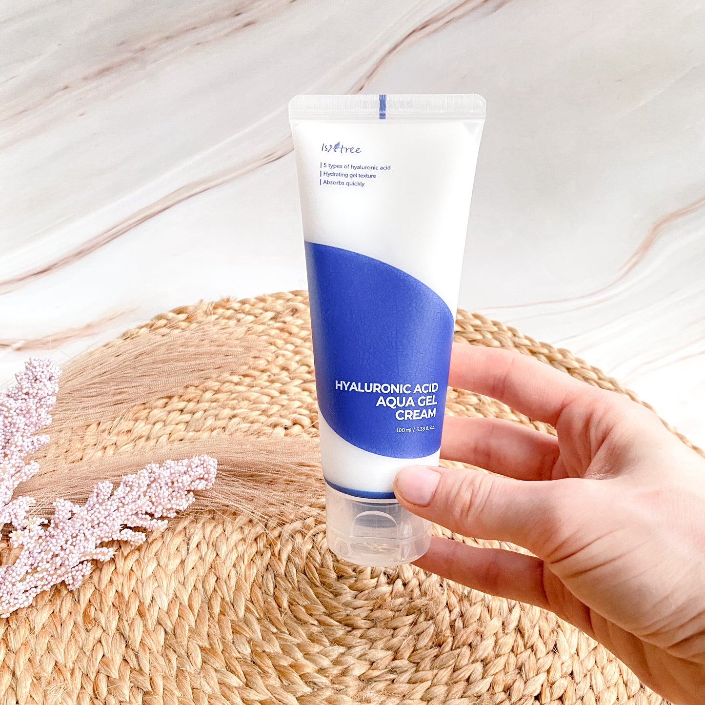 Isntree Hyaluronic Acid Aqua Gel Cream