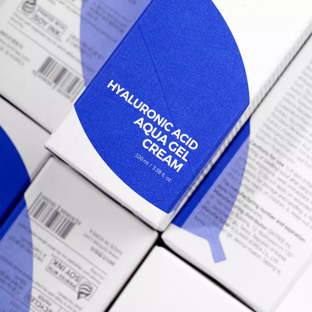 Isntree Hyaluronic Acid Aqua Gel Cream tussen Koreaanse skincareproducten