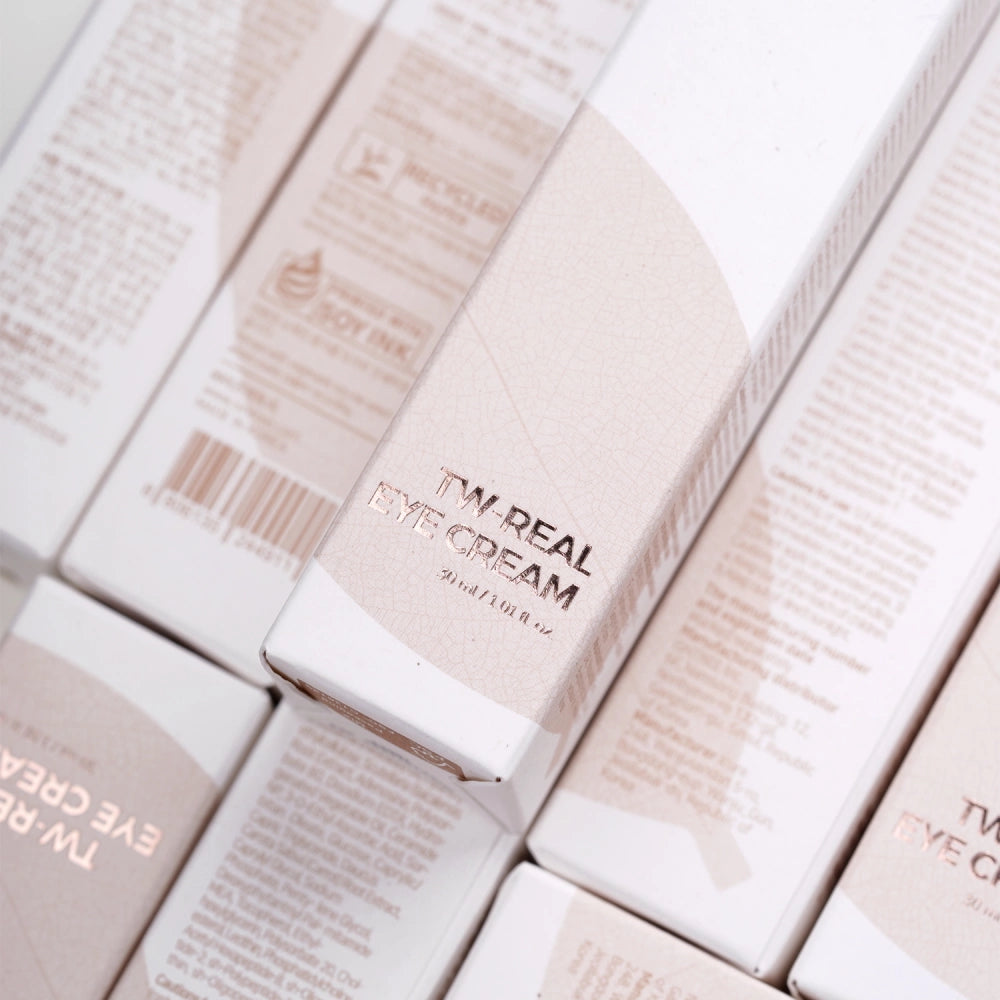 Isntree TW-Real Eye Cream tussen Koreaanse skincareproducten