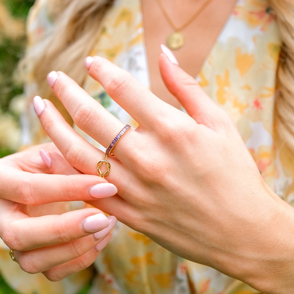 Kleurrijke verstelbaren ring