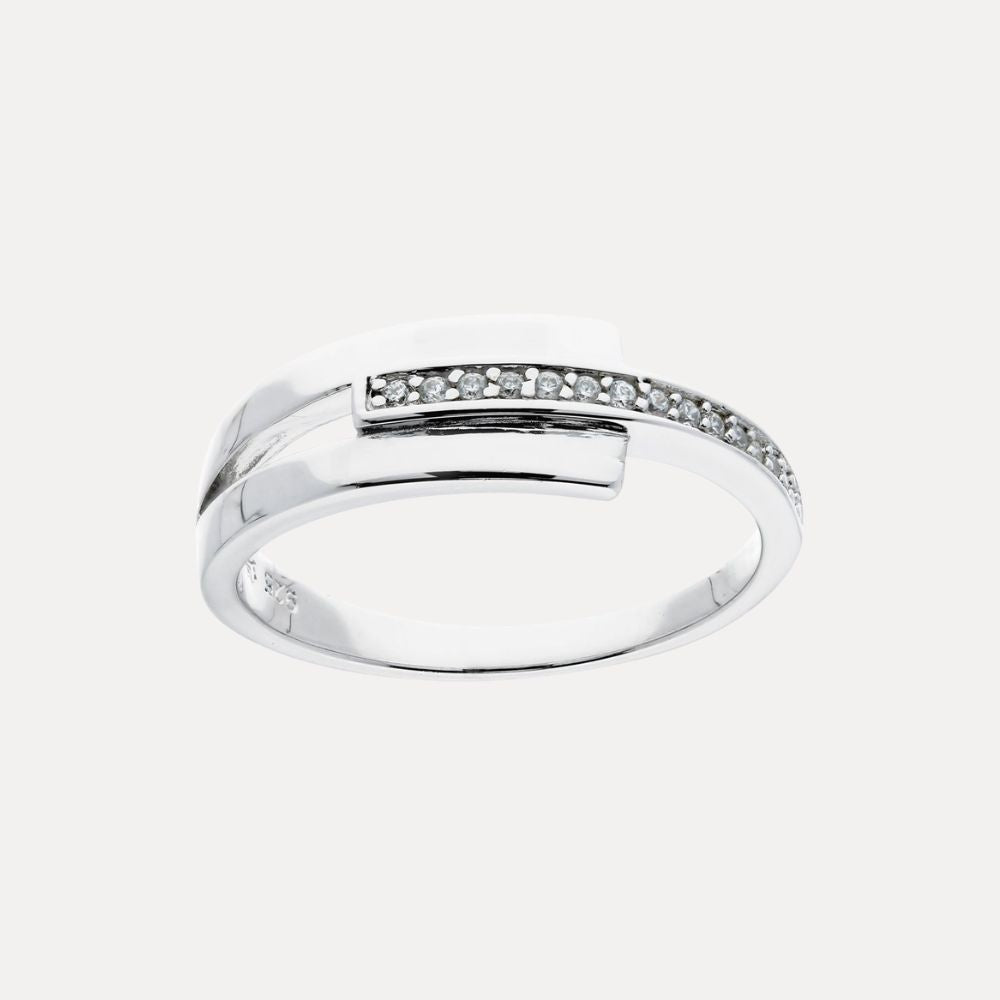 Zilveren ring met zirkonia steentjes